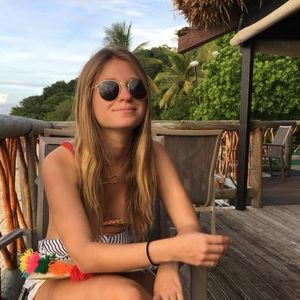 Meet your Posher, Jackie